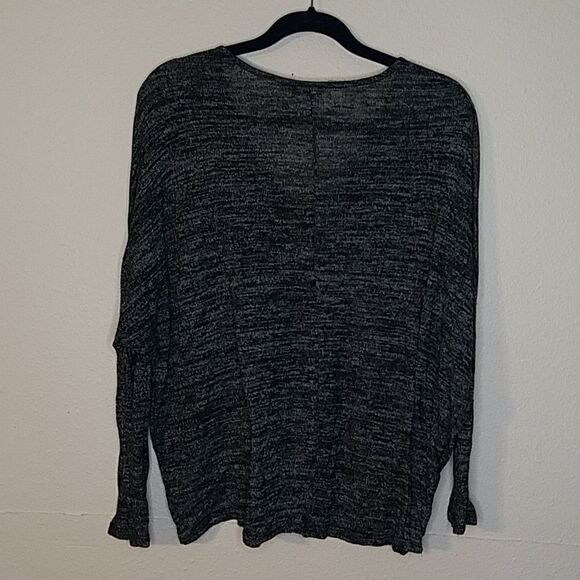 Zenobia sweater size 2X - Picture 3 of 3